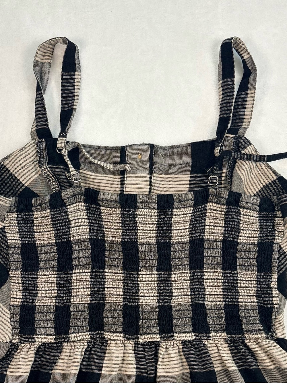 HOLLISTER Black White Plaid Romper Medium Smocked Button Front Sleeveless Y2K - Picture 7 of 9